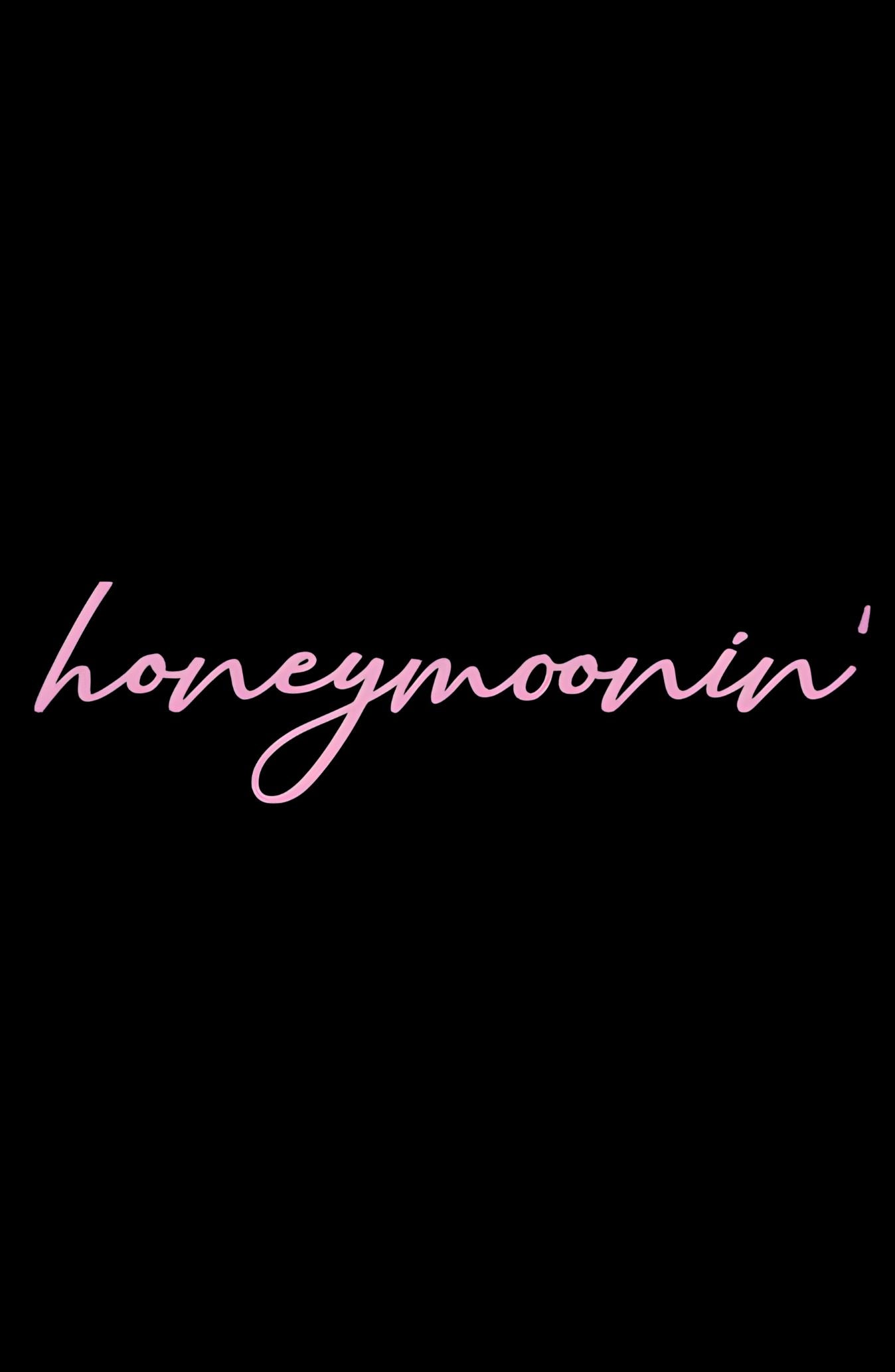 Honeymoonin Oversized T-Shirt